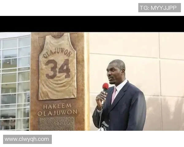 足球巨星的雕像背后故事与荣耀时刻的完美结合