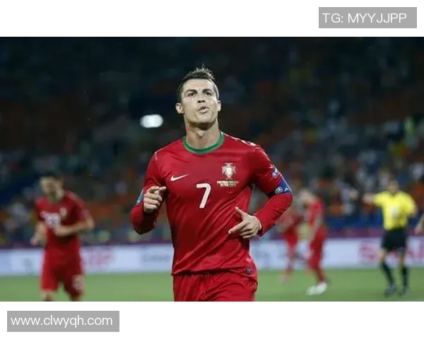 高清足球明星桌布图片分享让你的设备焕然一新尽享足球魅力与激情